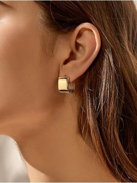 Anthropologie Jewelry - Classic Huggie Hoop Earrings Q1322